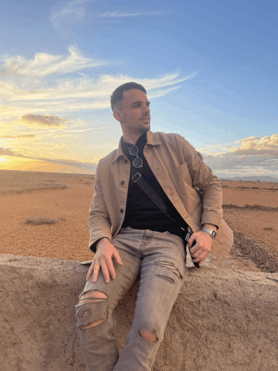 Photo of Marcelo Smith with an AI generated astronaut suit